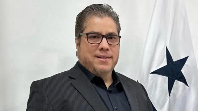 Professor Ricardo Herrera Hazera, da Universidade do Panamá