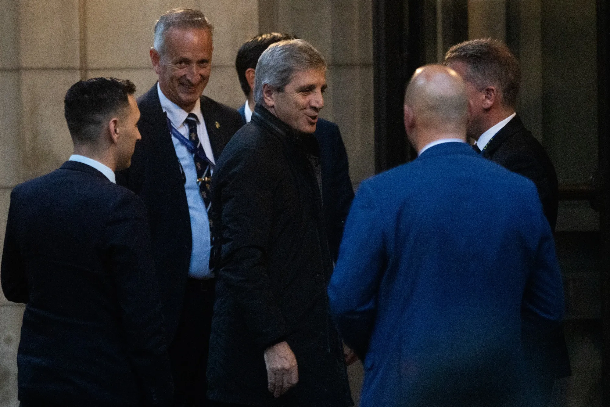 Milei se reunirá com Dimon e conversará com CEOs dois dias antes de uma eleição crucial.